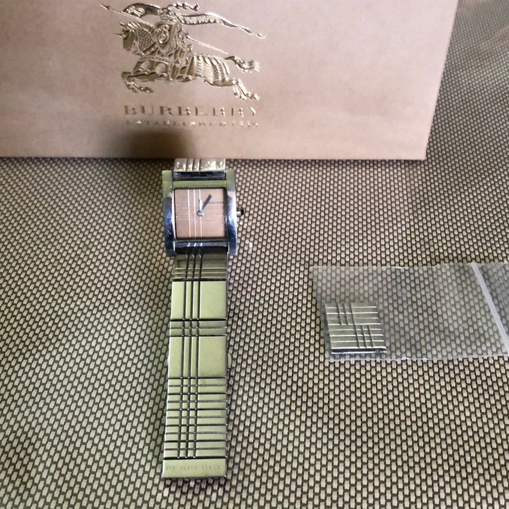 Burberry women watch with stainless steal bracelet